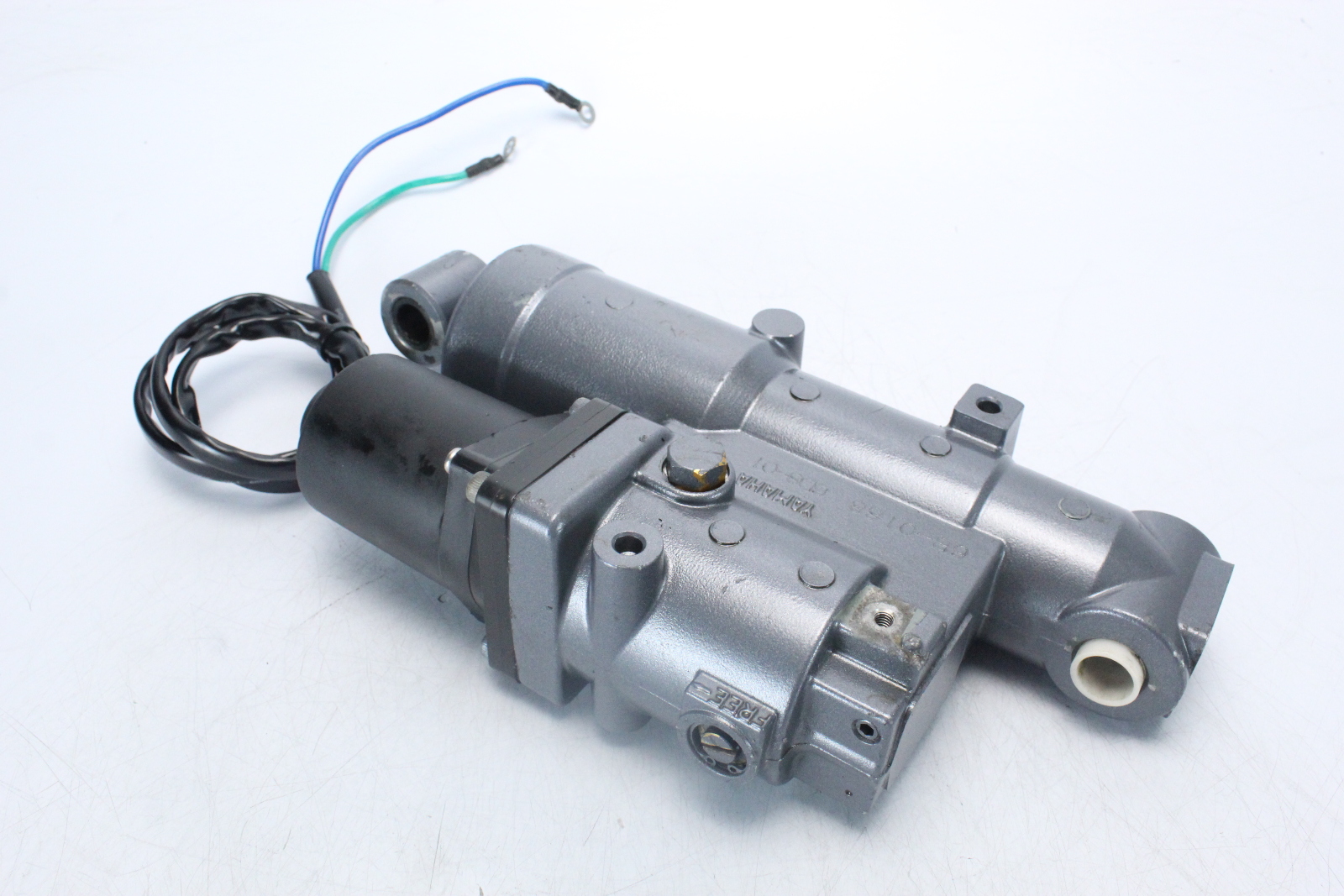 59305-ptp-c-643b6972f152e9c00ffd8ced7dee42b052e10629 Yamaha 2005 - 2014 2015 2016 2017 Power Trim 2 Wire75 80 90 100 HP 1 YEAR WTY - Image 1