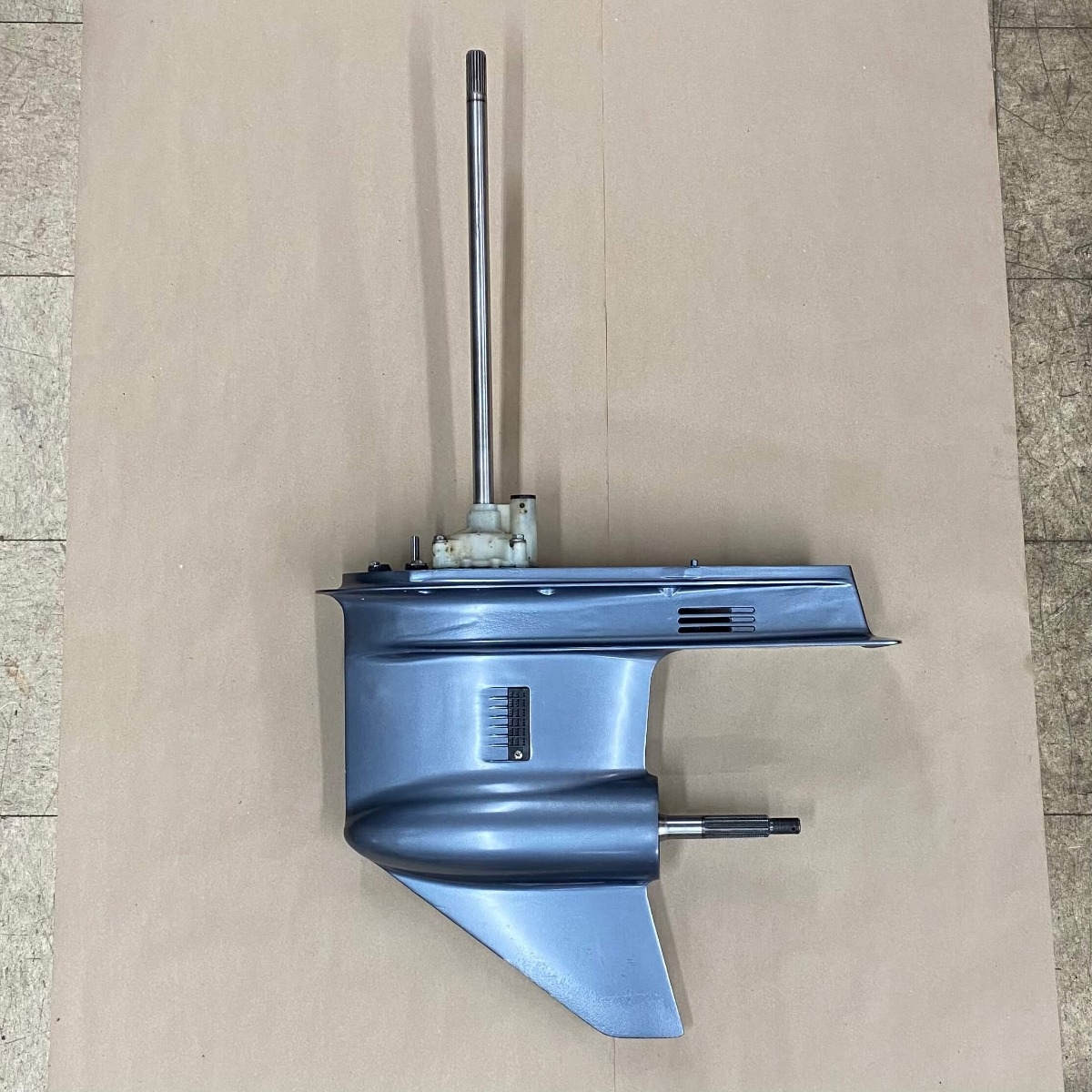 img_0279_2 Yamaha V4 Lower Unit for 20" 115HP/130HP 2-Stroke - Image 1